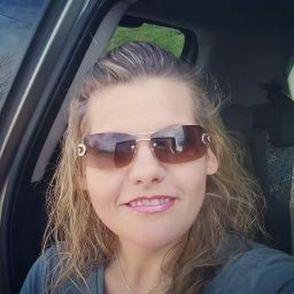 Meet your Posher, Paula